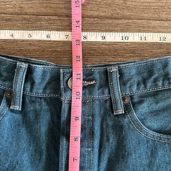 Levi’s White Oak Cone Denim Diy Cutoff Shorts - Picture 7 of 11